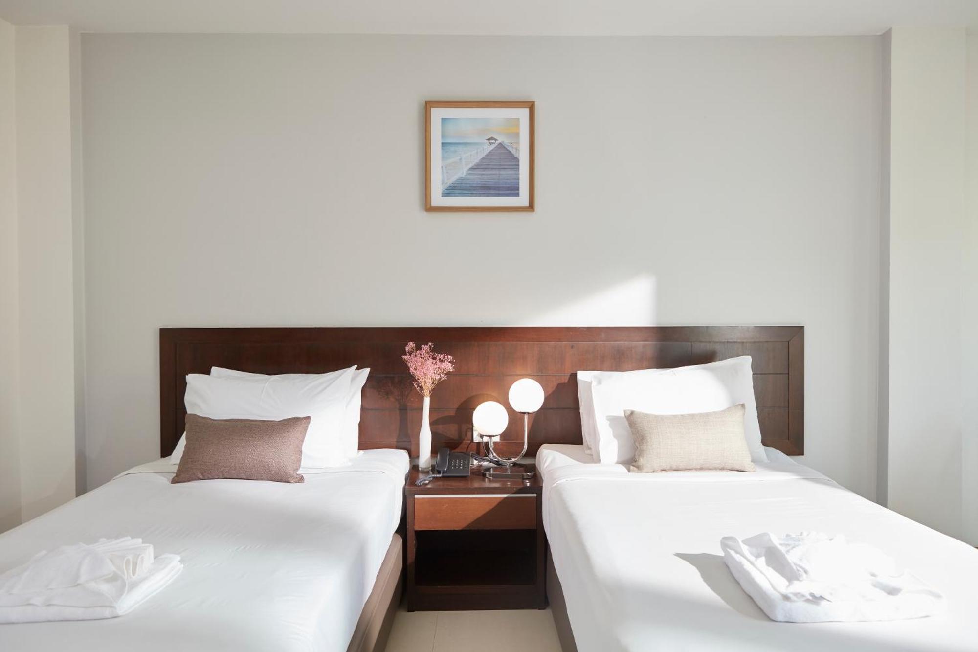 Rhienchai Place Hotel Szuratthani Kültér fotó