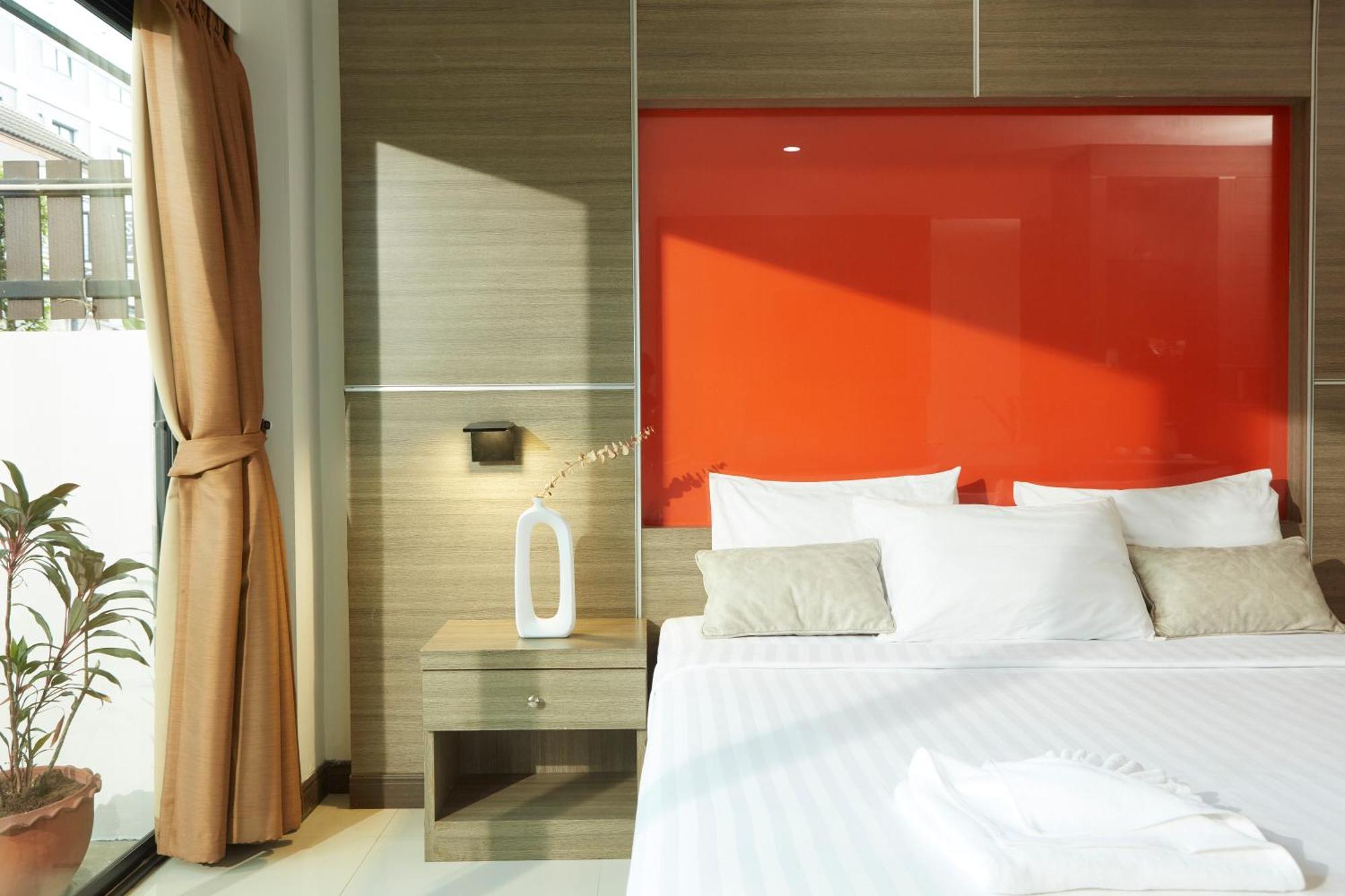 Rhienchai Place Hotel Szuratthani Kültér fotó
