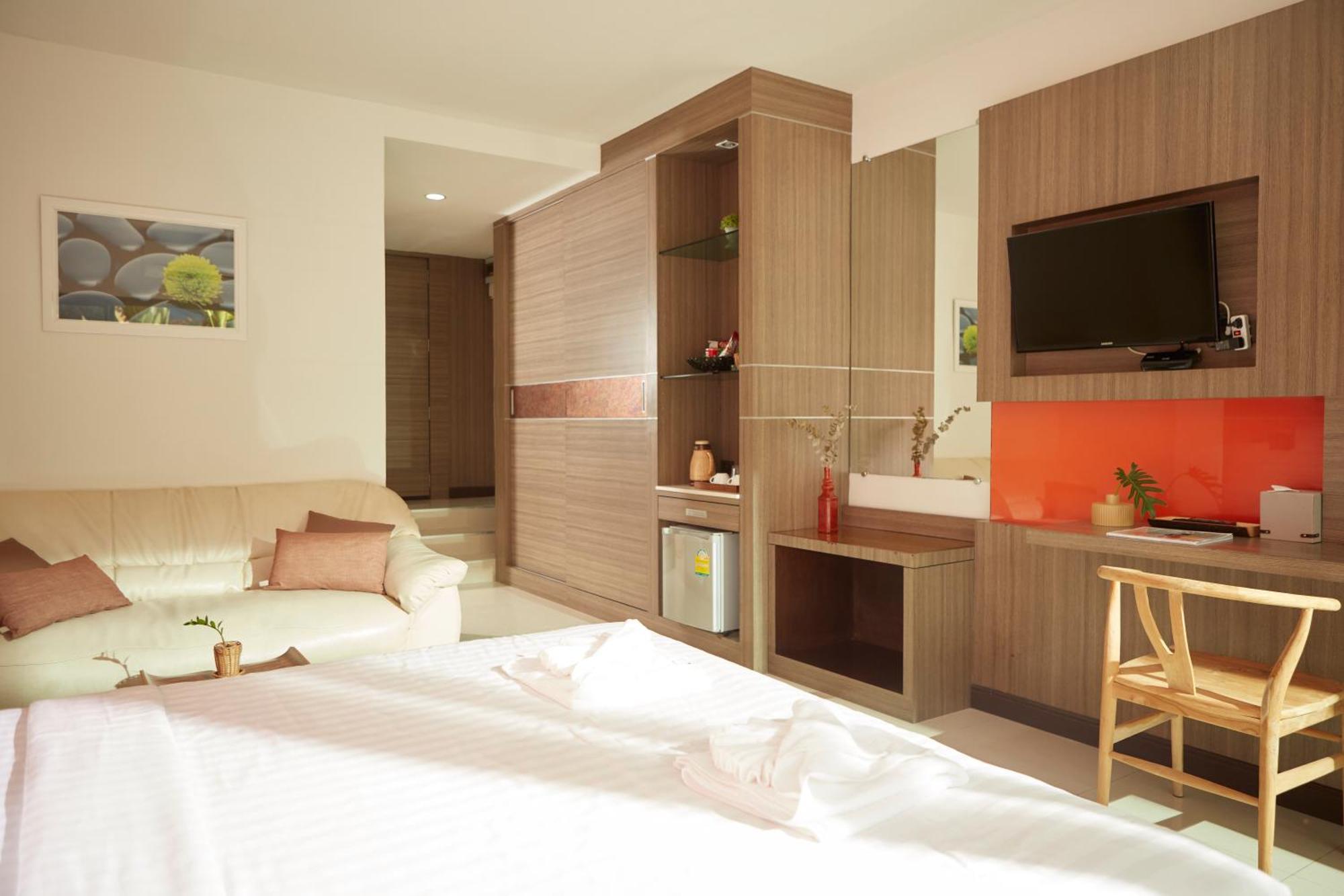 Rhienchai Place Hotel Szuratthani Kültér fotó