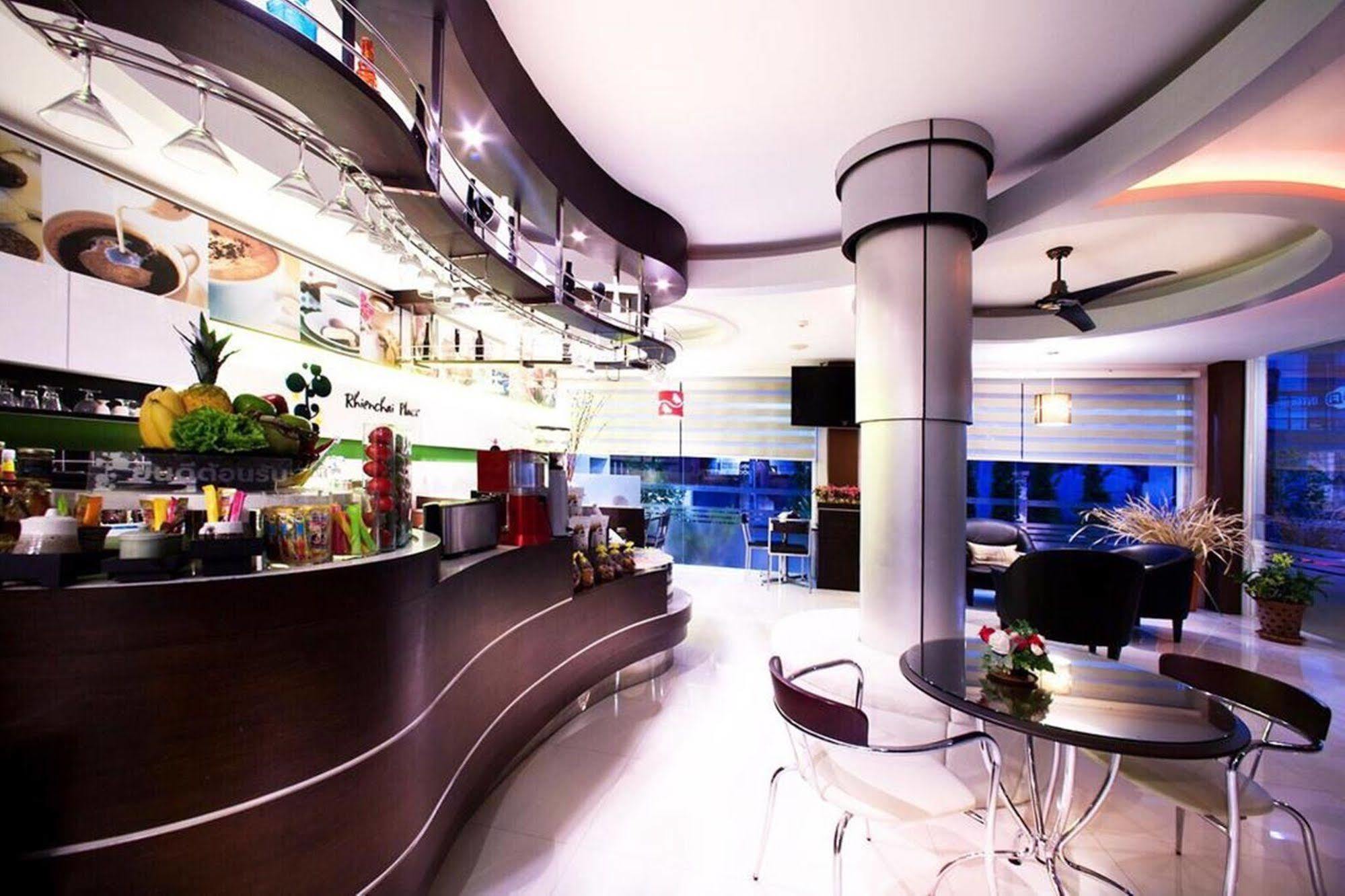 Rhienchai Place Hotel Szuratthani Kültér fotó