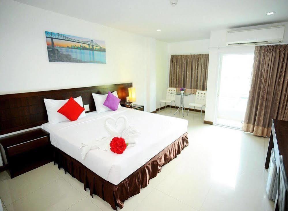 Rhienchai Place Hotel Szuratthani Kültér fotó